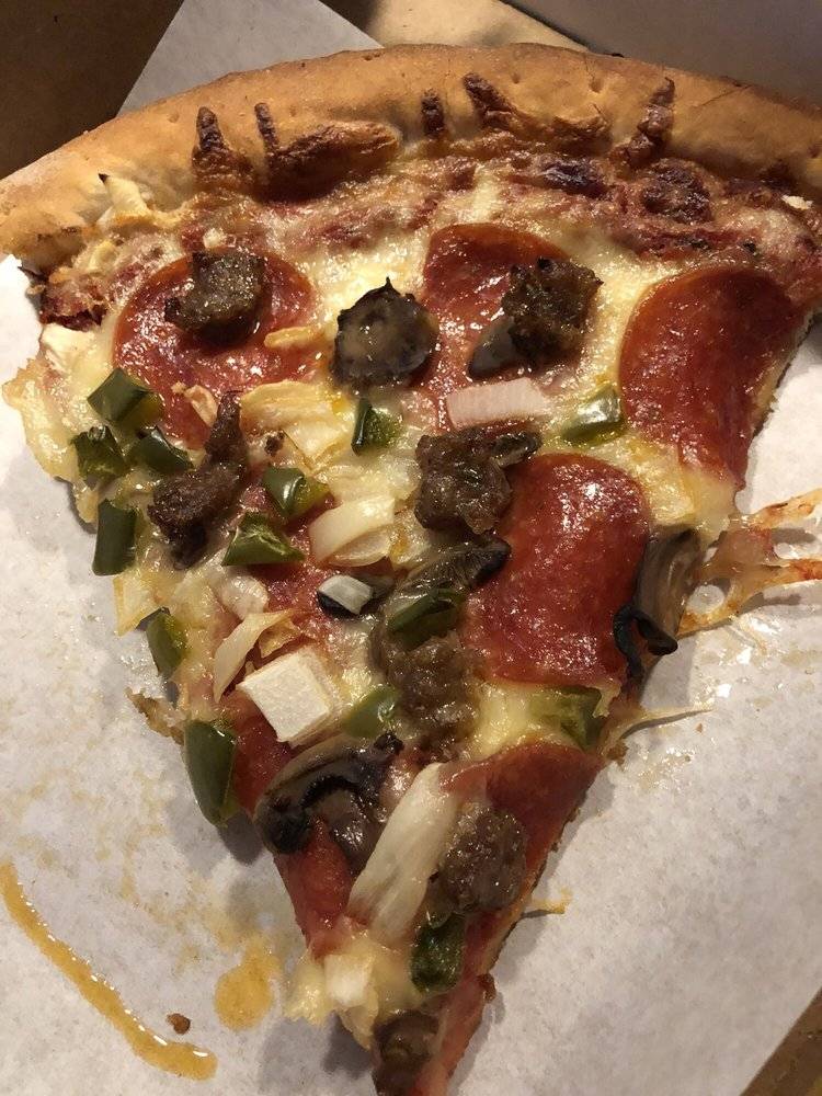 Selentis Pizza | restaurant | 808 Oberlin Ave, Lorain, OH 44052, USA | 4402451125 OR +1 440-245-1125