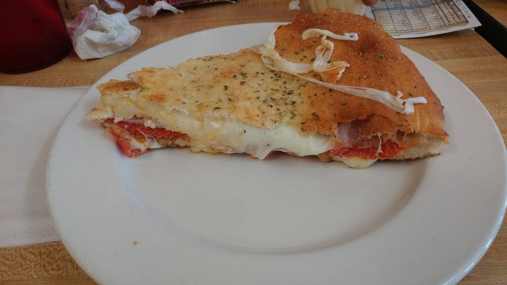 San Remo Pizza & Pasta | restaurant | 1914 14th St W, Bradenton, FL 34205, USA | 9417490105 OR +1 941-749-0105