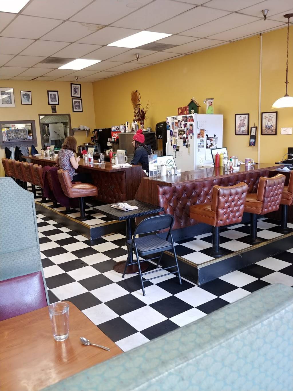 Maridons Cafe & Malt Shop | restaurant | 3012 Pacific Ave # H, Forest Grove, OR 97116, USA | 5033593513 OR +1 503-359-3513