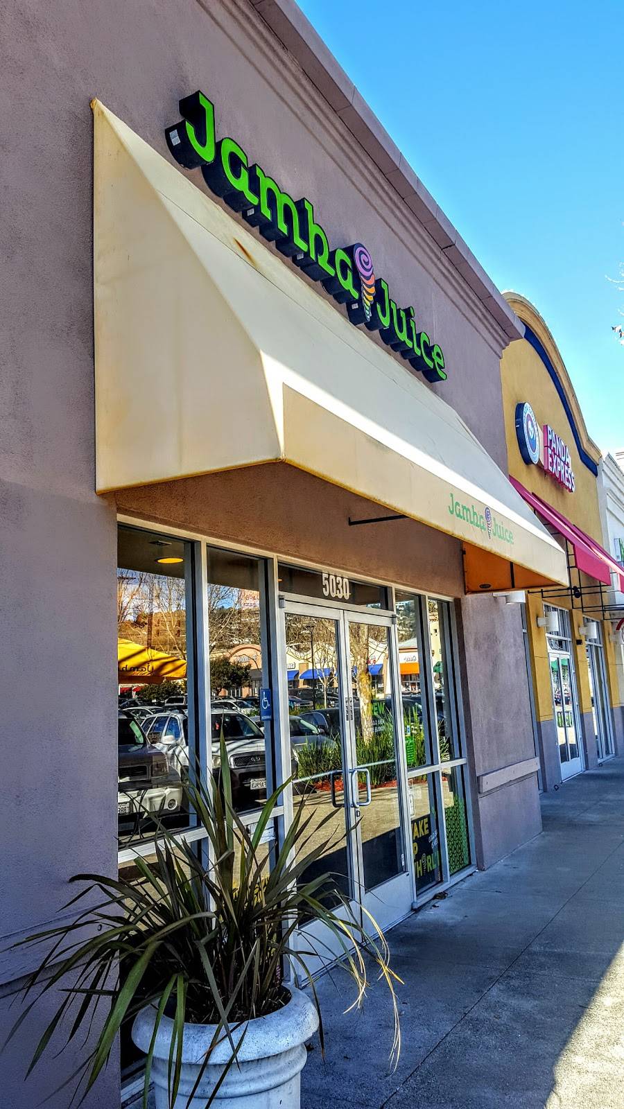 Jamba Juice El Cerrito Plaza | restaurant | 5030 El Cerrito Rd Ste. E-1, El Cerrito, CA 94530, USA | 5105243742 OR +1 510-524-3742