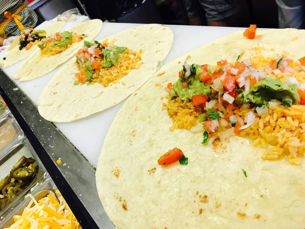 Mamey | restaurant | 122 N Carll Ave, Babylon, NY 11702, USA | 6315399144 OR +1 631-539-9144