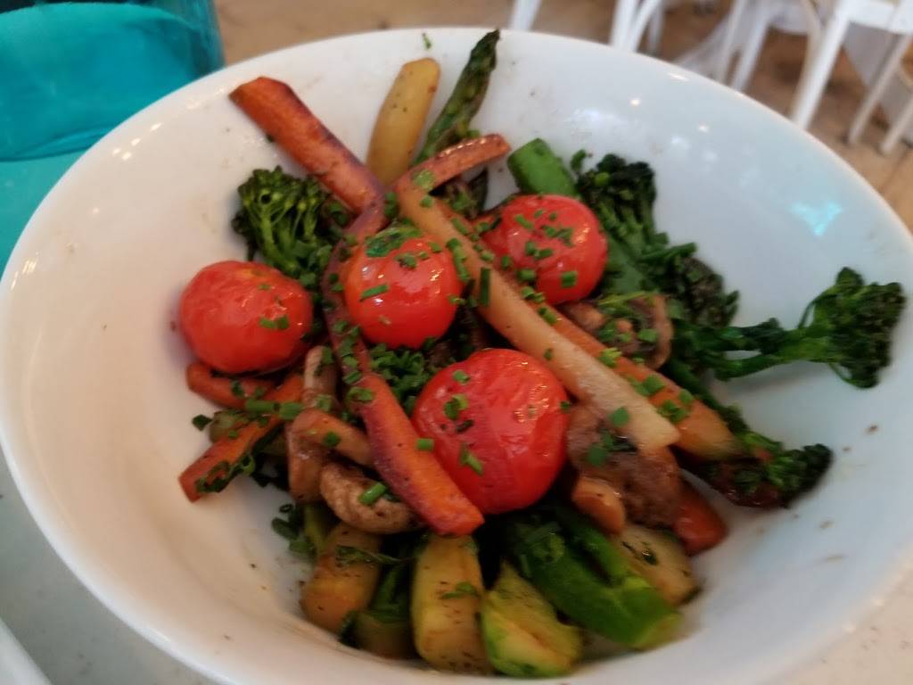 Au Tournant | restaurant | 1752 Rue Notre-Dame Ouest, Montréal, QC H3J 1M3, Canada | 5149336663 OR +1 514-933-6663