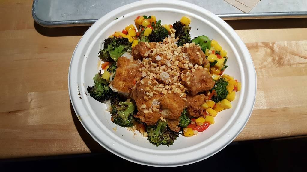 PDQ Restaurant | restaurant | Danada Square East, 167 Danada Square East, Wheaton, IL 60187, USA | 6303157135 OR +1 630-315-7135