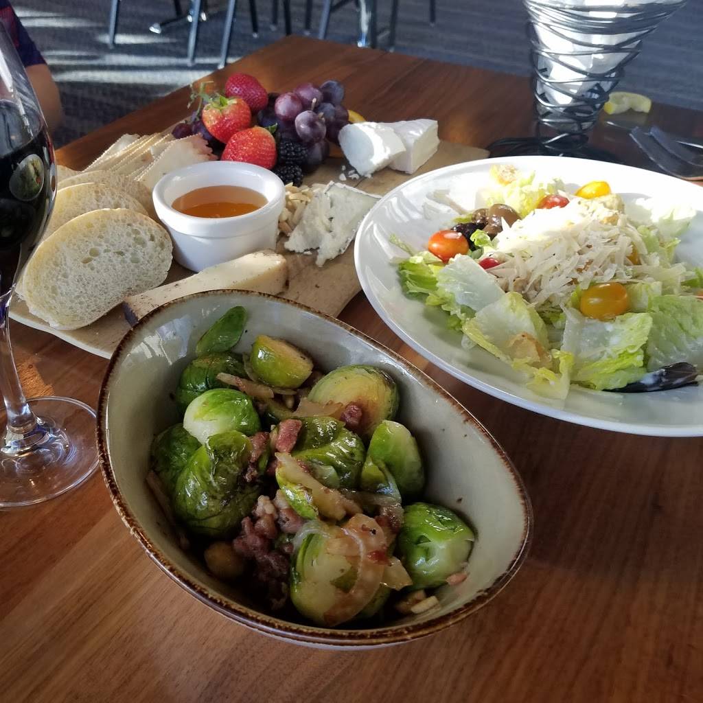 Linwoods Bar & Grill at Chaminade Resort | restaurant | 1 Chaminade Ln, Santa Cruz, CA 95065, USA | 8314755600 OR +1 831-475-5600