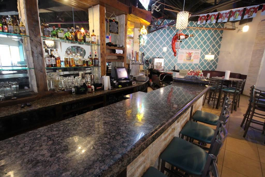 Guadalajara Bar And Grill | restaurant | 107 W Way St, Lake Jackson, TX 77566, USA | 9792928448 OR +1 979-292-8448