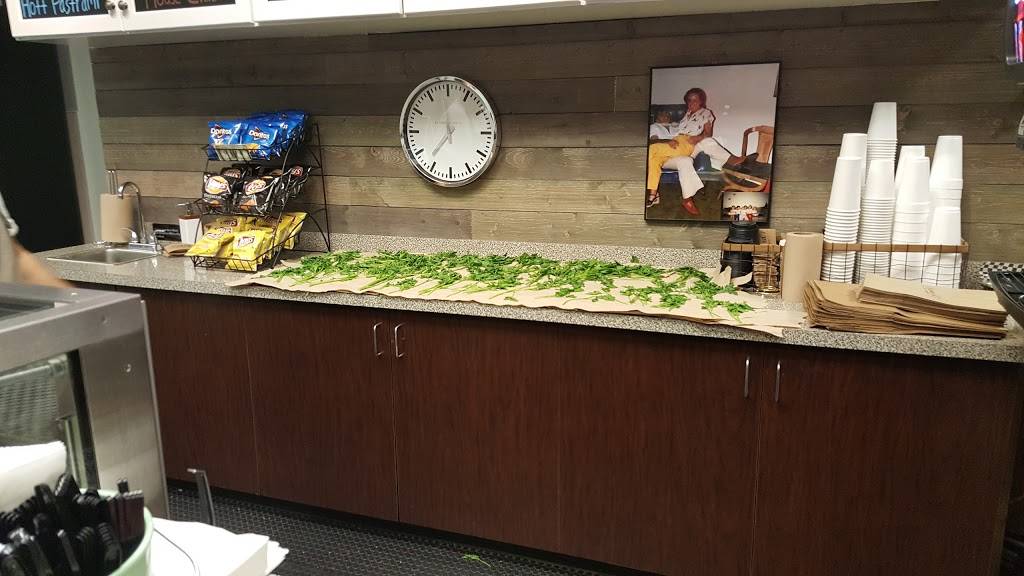 Hamads On Main | restaurant | 121 S Main St Suite #101, Akron, OH 44308, USA | 3306157544 OR +1 330-615-7544