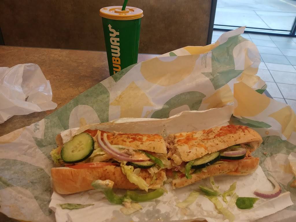 Subway Restaurants | restaurant | 533 S Hwy 121, Suite 7, Lewisville, TX 75067, USA | 9724597204 OR +1 972-459-7204