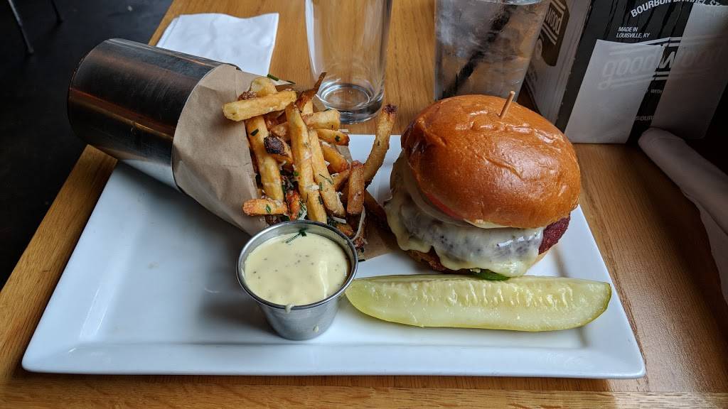 Citizen Burger Bar | restaurant | 1051 N Highland St, Arlington, VA 22201, USA | 7035677401 OR +1 703-567-7401