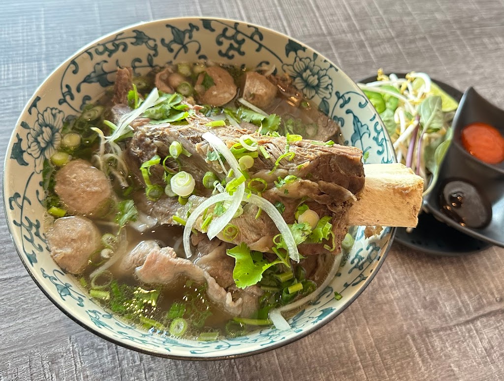 Da Phở | restaurant | 875 S N County Blvd Ste D, Pleasant Grove, UT 84062, USA | 3852480588 OR +1 385-248-0588