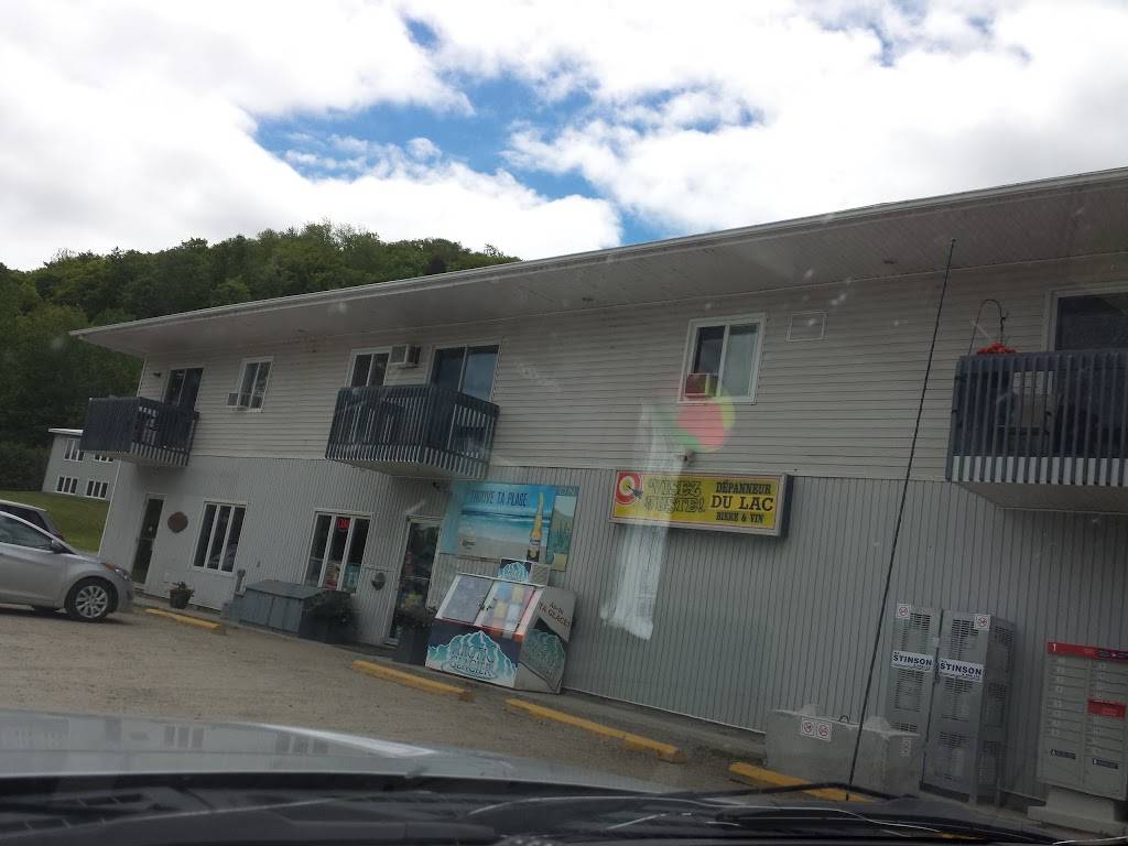 DEPANNEUR ST PIERRE | restaurant | 2029 Route Principale, Val-des-Monts, QC J8N 2E2, Canada | 8194574807 OR +1 819-457-4807
