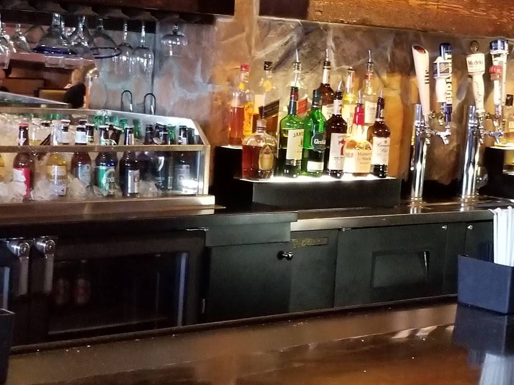 LongHorn Steakhouse | meal takeaway | 15531 South La Grange Road, Orland Park, IL 60462, USA | 7084032206 OR +1 708-403-2206