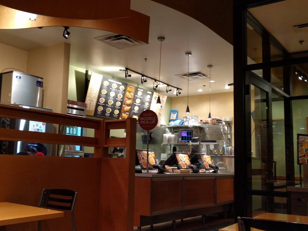 Noodles and Company | restaurant | 13300 Technology Dr, Eden Prairie, MN 55344, USA | 9529750002 OR +1 952-975-0002