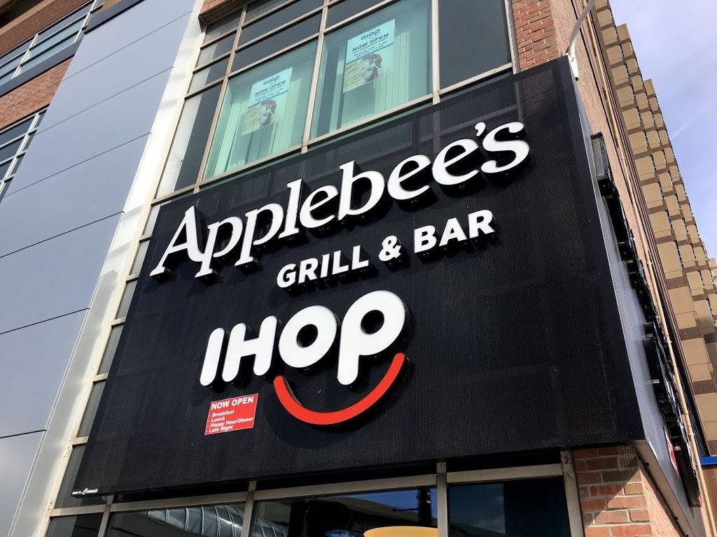 IHOP | restaurant | 333 E Jefferson Ave, Detroit, MI 48226, USA | 3138795141 OR +1 313-879-5141