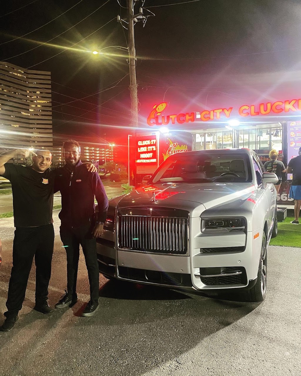 Clutch City Cluckers | meal takeaway | 9598 S Main St, Houston, TX 77025, USA | 8323741019 OR +1 832-374-1019