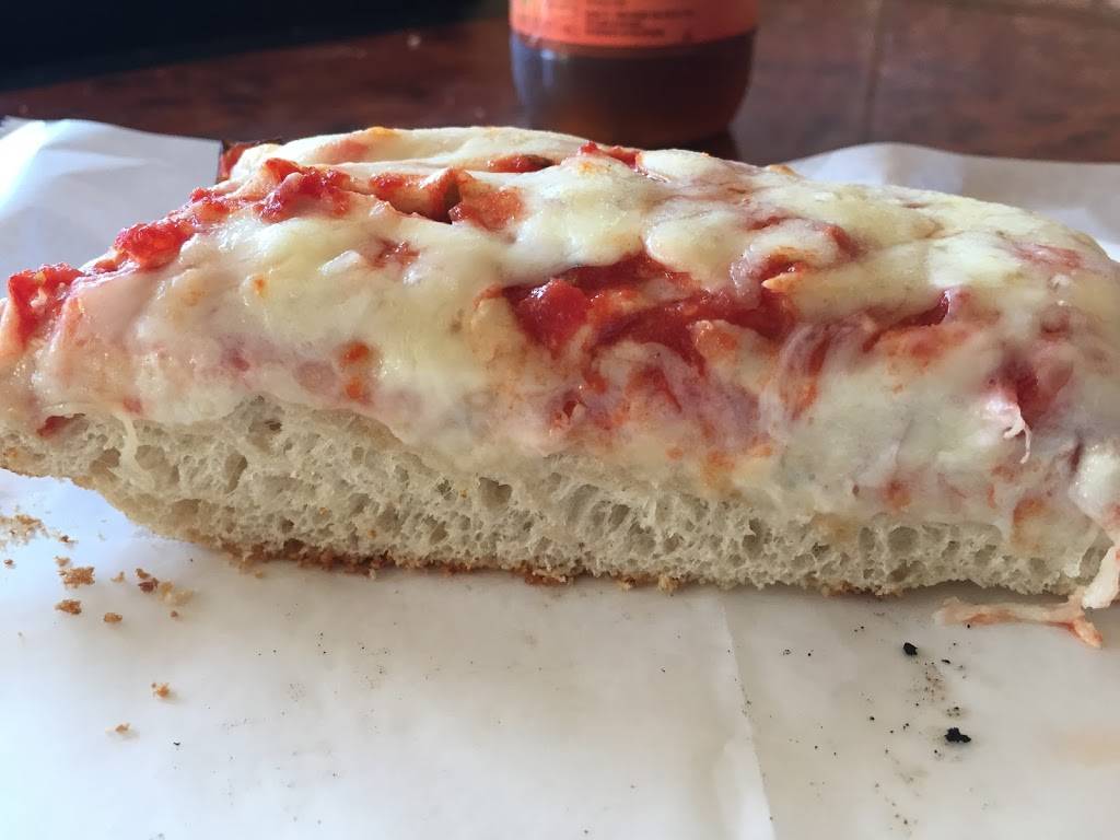 Sorrento Pizzeria | restaurant | 2004 Williamsbridge Rd, Bronx, NY 10461, USA | 7188287810 OR +1 718-828-7810