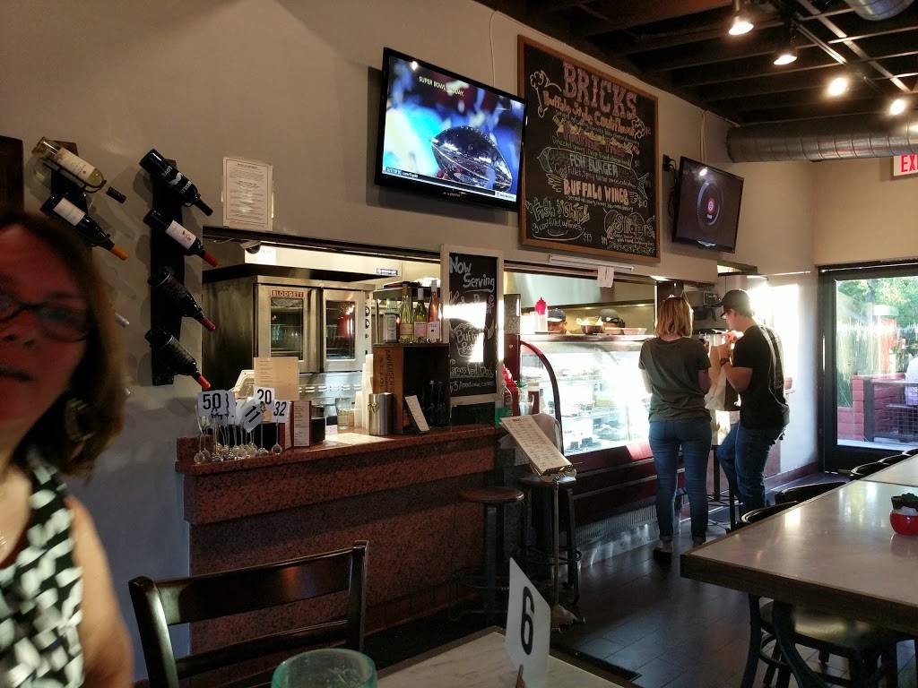 Bricks | restaurant | 23820 Lyons Ave, Santa Clarita, CA 91321, USA | 6612861091 OR +1 661-286-1091