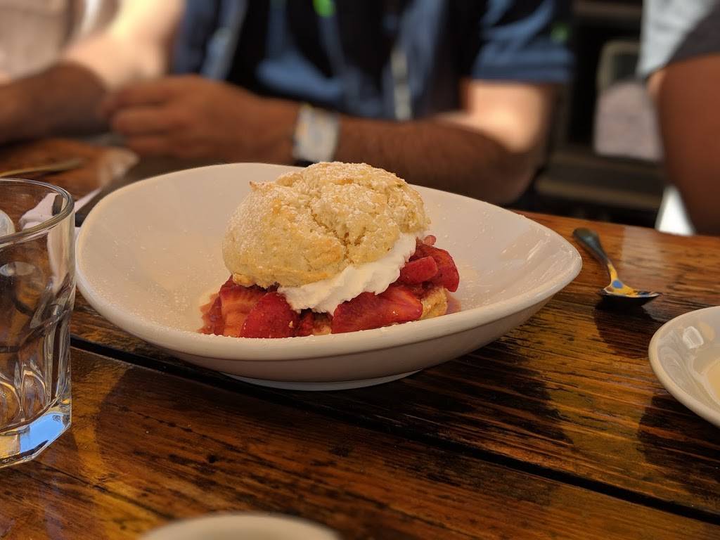 Mission Rock Resort | restaurant | 817 Terry A Francois Blvd, San Francisco, CA 94158, USA | 4157017625 OR +1 415-701-7625