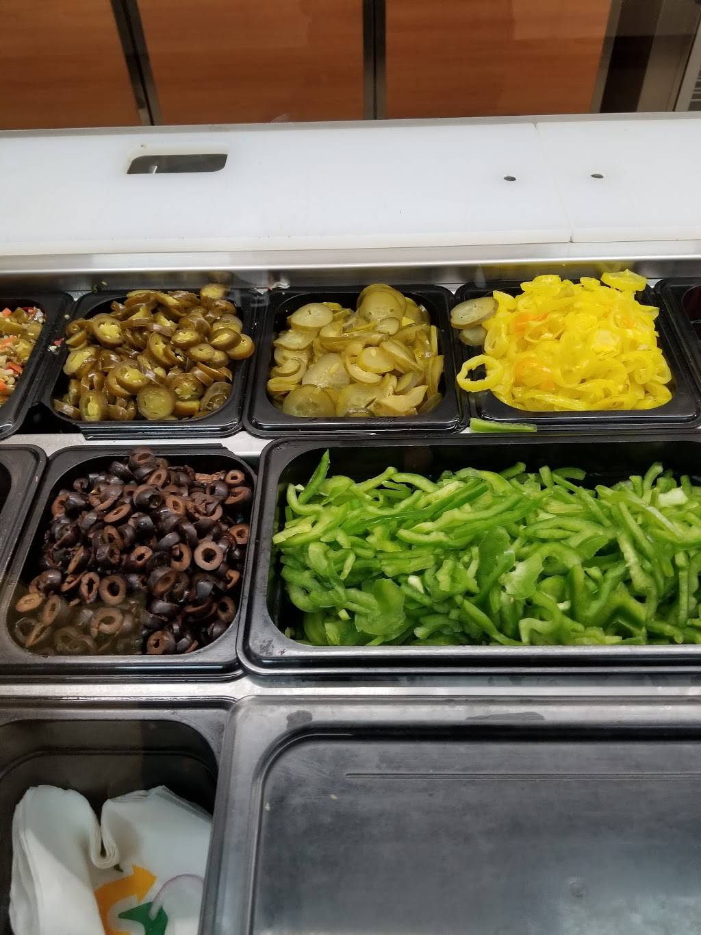 Subway Restaurants | restaurant | 6920 S Ashland Ave Unit D, Chicago, IL 60636, USA | 7737763540 OR +1 773-776-3540