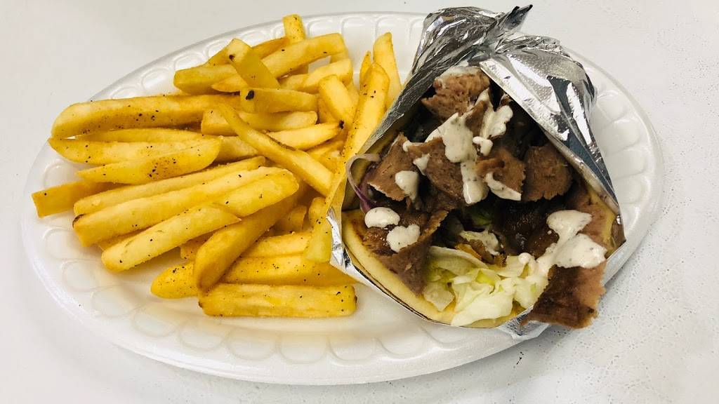 Georges Famous Gyros & Pasta | restaurant | 20206 N 27th Ave, Phoenix, AZ 85027, USA | 6235813772 OR +1 623-581-3772