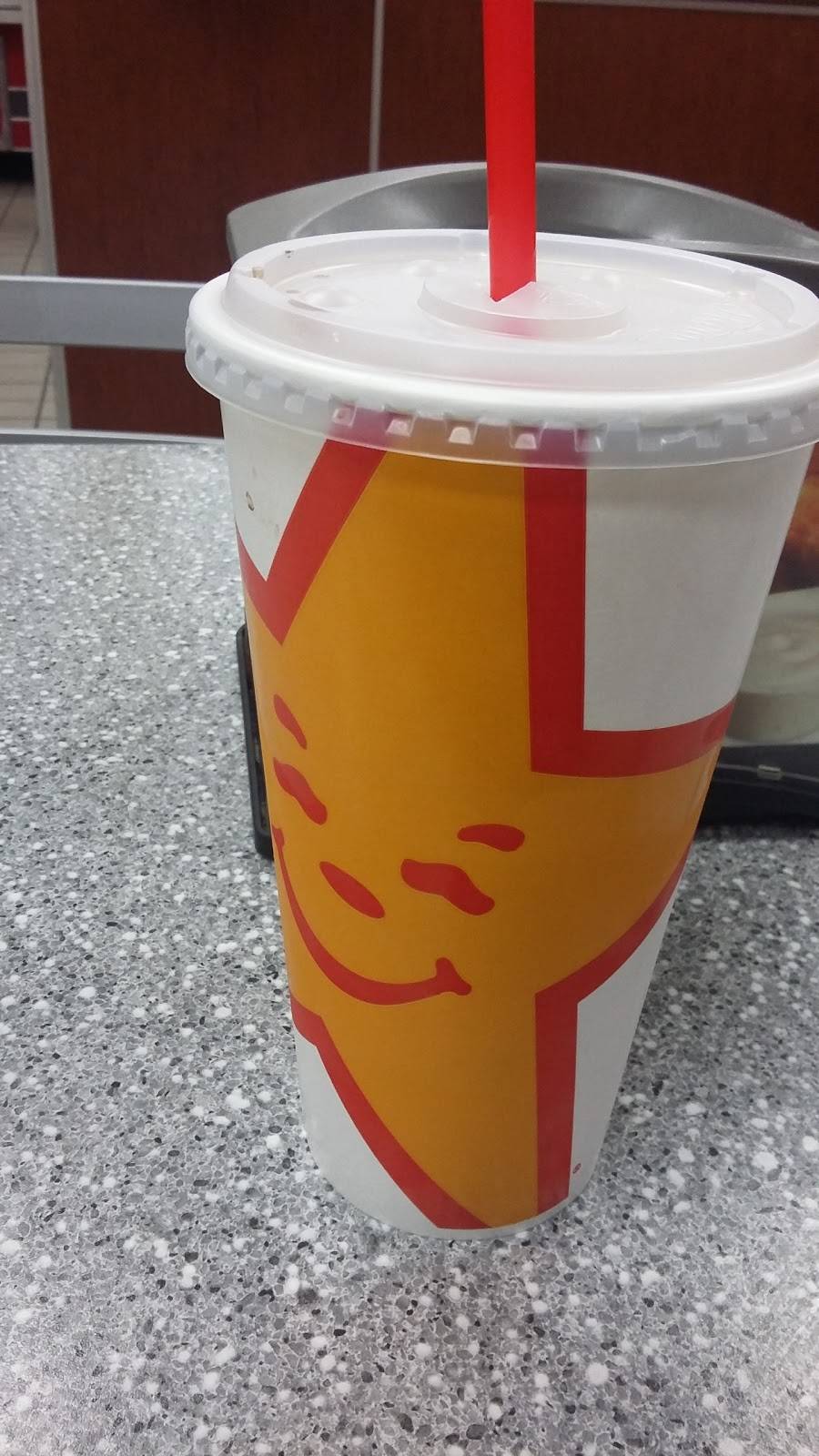 Hardees | restaurant | 4008 Kennedy Dr, East Moline, IL 61244, USA | 3097557521 OR +1 309-755-7521