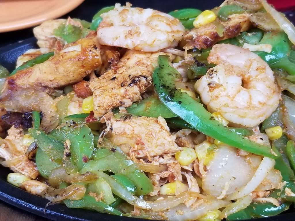 Rosalitas Cantina | restaurant | 12796 Manchester Rd, Des Peres, MO 63131, USA | 3144417060 OR +1 314-441-7060