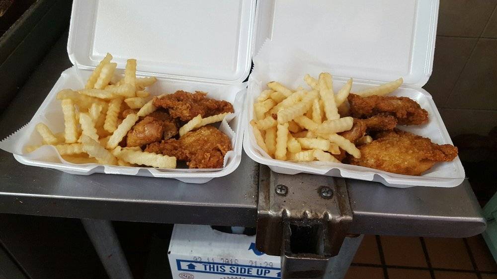 Franks Pizza | restaurant | 8025 Flatlands Ave, Brooklyn, NY 11236, USA | 7182518095 OR +1 718-251-8095