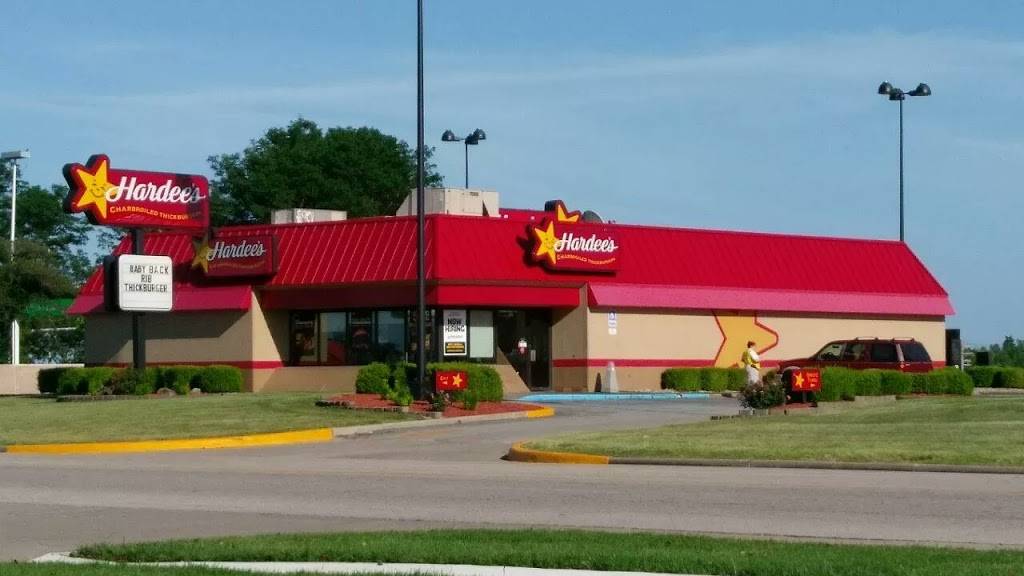 Hardees | restaurant | 3601 Country Club Dr, Jefferson City, MO 65109, USA | 5738935516 OR +1 573-893-5516