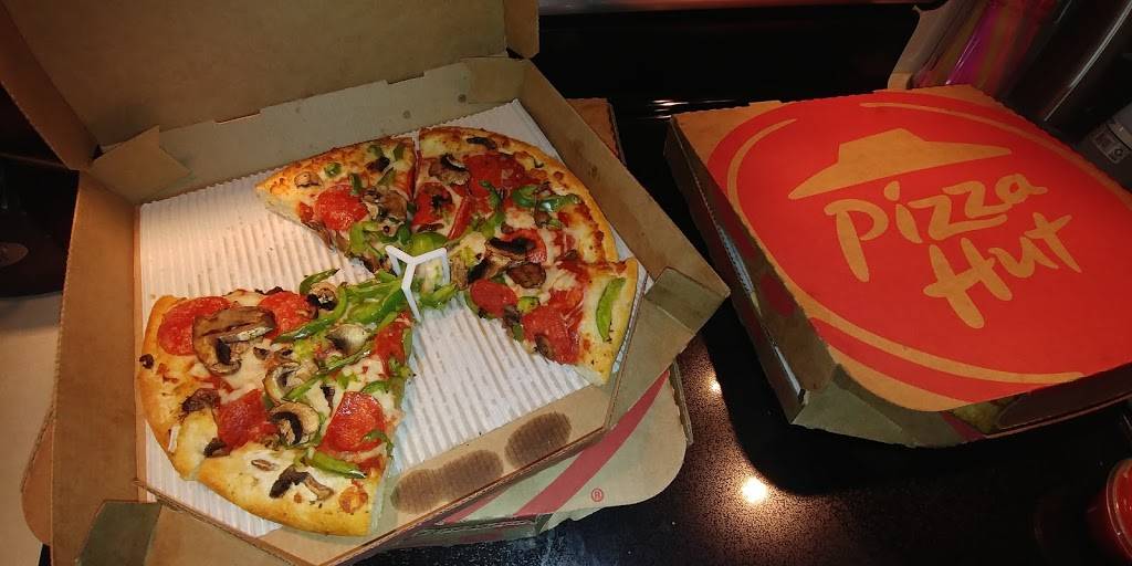 Pizza Hut | meal delivery | 10607 W Maple St #6, Wichita, KS 67209, USA | 3167225000 OR +1 316-722-5000