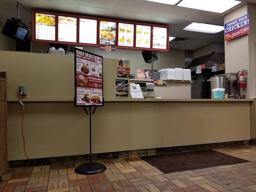 Lees Famous Recipe Chicken | restaurant | 1031 E 2nd St, Franklin, OH 45005, USA | 9377466331 OR +1 937-746-6331