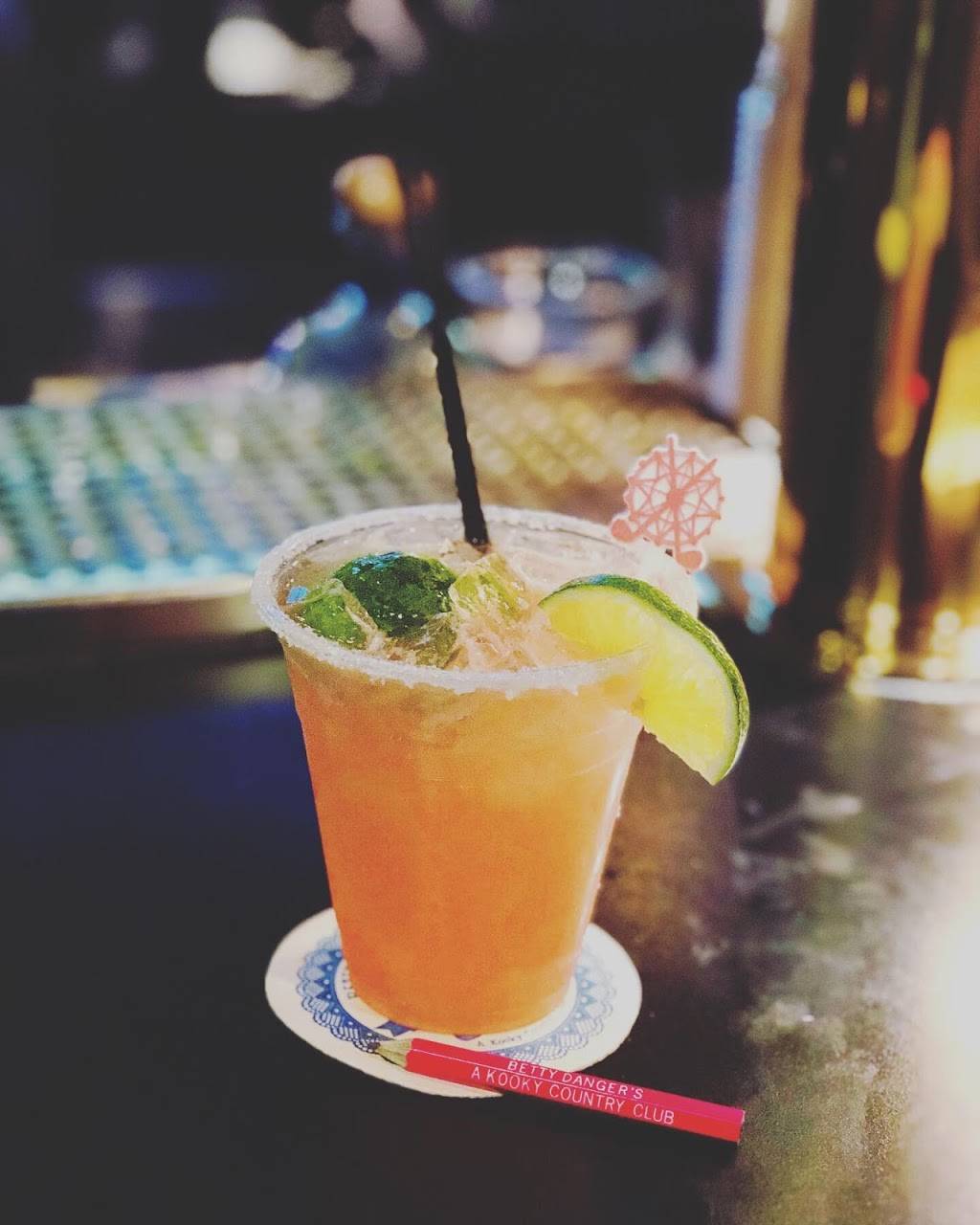 Betty Dangers Country Club | restaurant | 2501 Marshall St NE, Minneapolis, MN 55418, USA | 6123154997 OR +1 612-315-4997