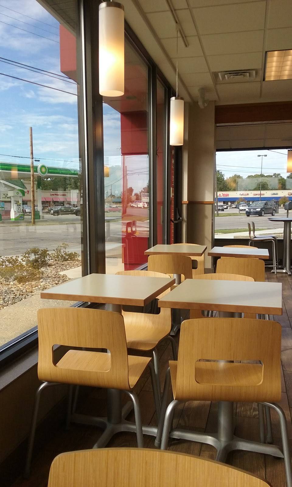 Wendys | restaurant | 1504 Calumet Ave, Valparaiso, IN 46383, USA | 2194648781 OR +1 219-464-8781