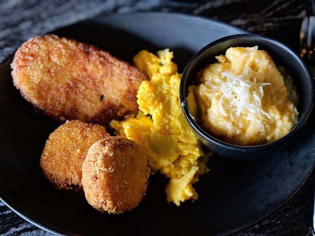 Bella... A Baltimore Crab & Seafood CO. | restaurant | 3220 Butner Rd #250, Atlanta, GA 30331, USA | 4042288657 OR +1 404-228-8657