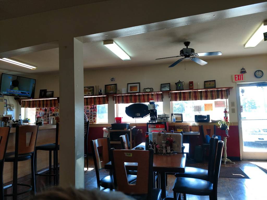 Traditions Family Restaurant | restaurant | 11500 Alexandria Pike, Alexandria, KY 41001, USA | 8596353663 OR +1 859-635-3663