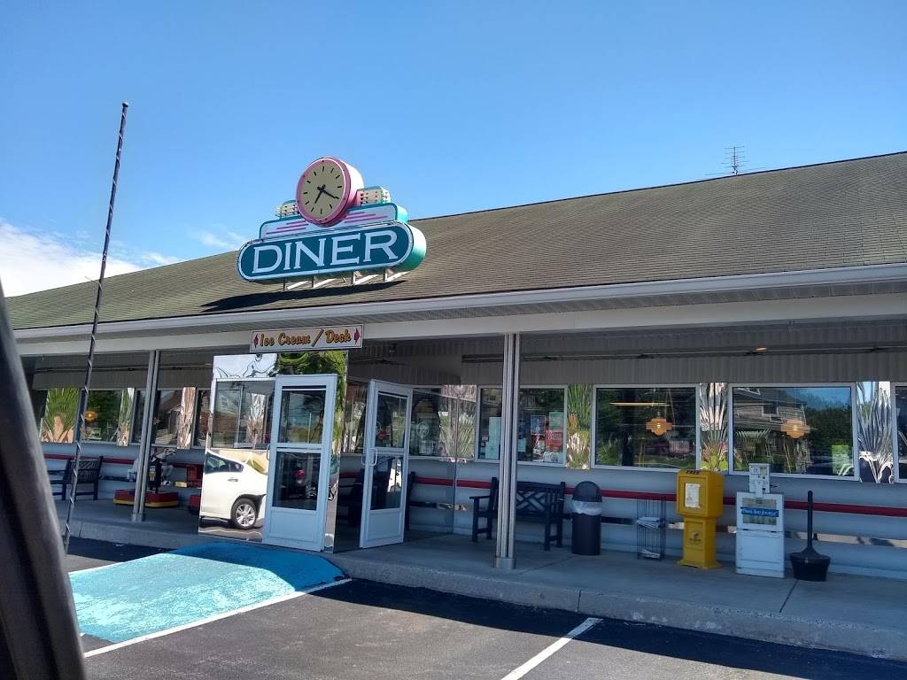 Soda Jerk Diner & Dairy Bar | cafe | 403 E Main St, Hummelstown, PA 17036, USA | 7175667707 OR +1 717-566-7707