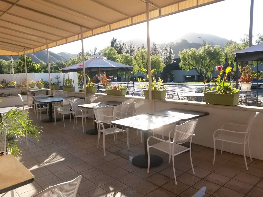 Calabasas Patio Cafe | restaurant | 26651 Agoura Rd #100, Calabasas, CA 91302, USA | 8188780132 OR +1 818-878-0132