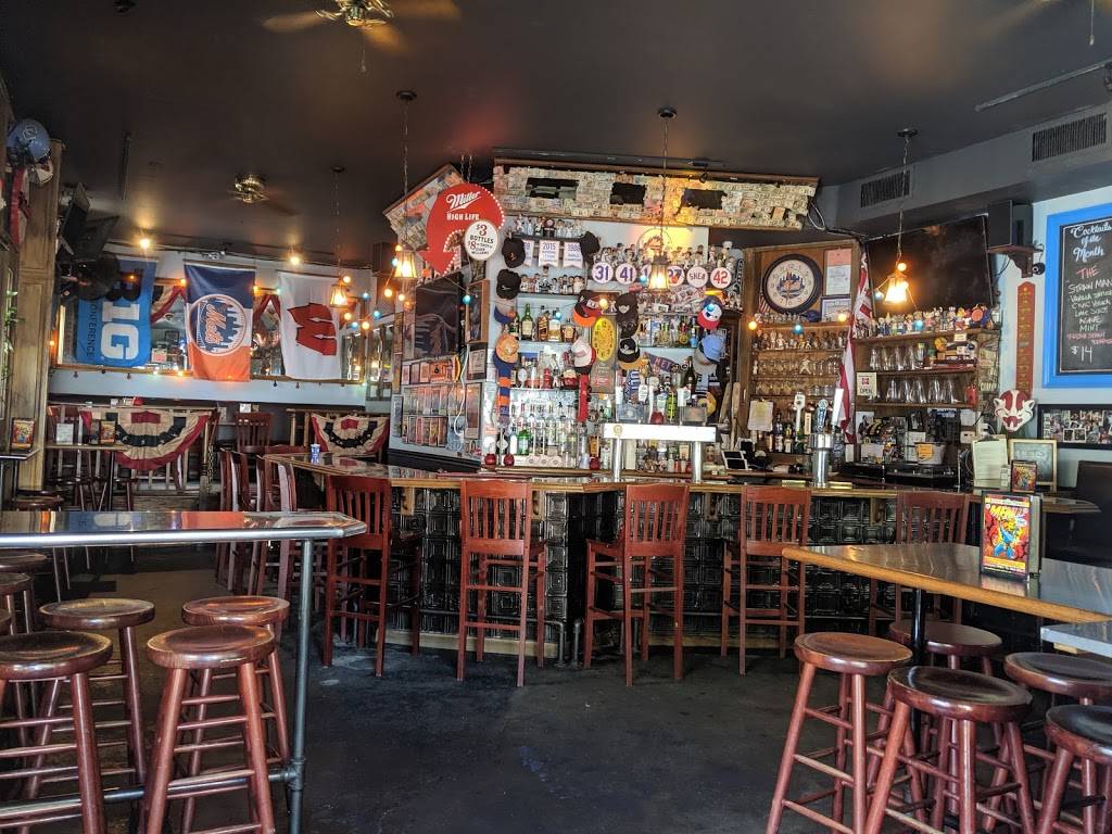 Lions Head Tavern | restaurant | 995 Amsterdam Ave, New York, NY 10025, USA | 2128661030 OR +1 212-866-1030