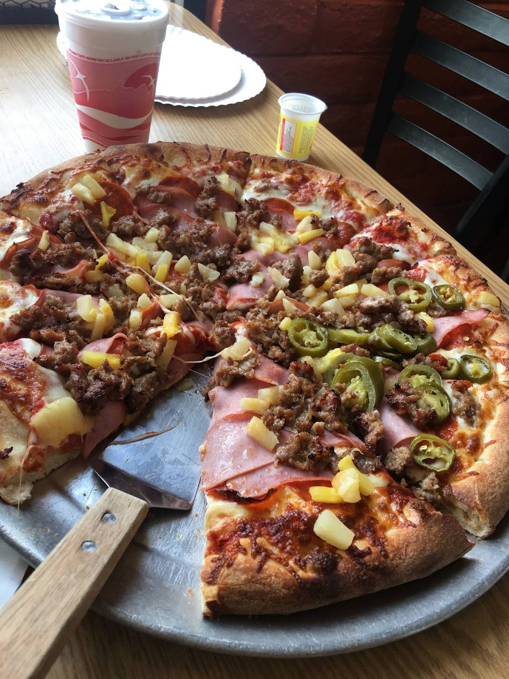 Pizzamania | restaurant | 1785 Palo Verde Ave # J, Long Beach, CA 90815, USA | 5625944889 OR +1 562-594-4889