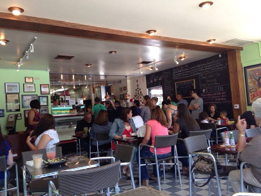 Avenue 3 Pizza Subs & Catering | restaurant | 12612 South St, Cerritos, CA 90703, USA | 5628659215 OR +1 562-865-9215