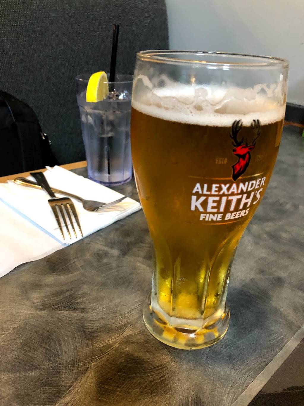 Touchdown Willys Tap & Grill | restaurant | 249 St Catharines St, Smithville, ON L0R 2A0, Canada | 9059578448 OR +1 905-957-8448