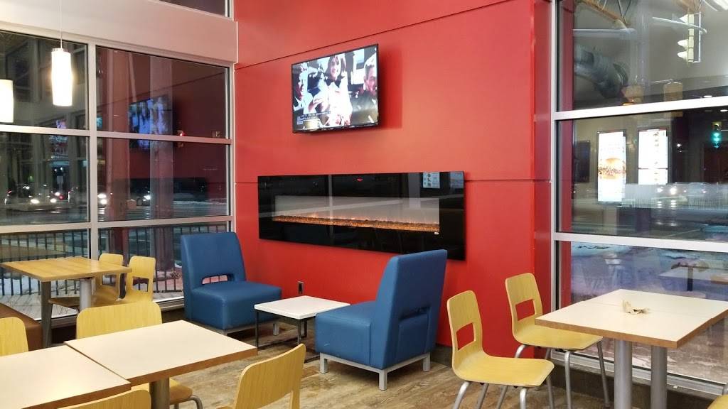 Wendys | restaurant | 55 Tecumseh Rd W, Windsor, ON N8X 4Y4, Canada | 5199628693 OR +1 519-962-8693