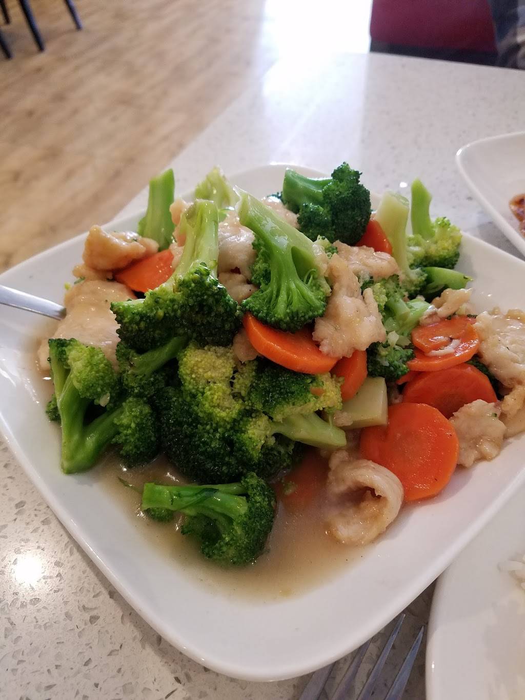 Dim Sum Inn | restaurant | 1938 N Main St, Salinas, CA 93906, USA | 8319988690 OR +1 831-998-8690