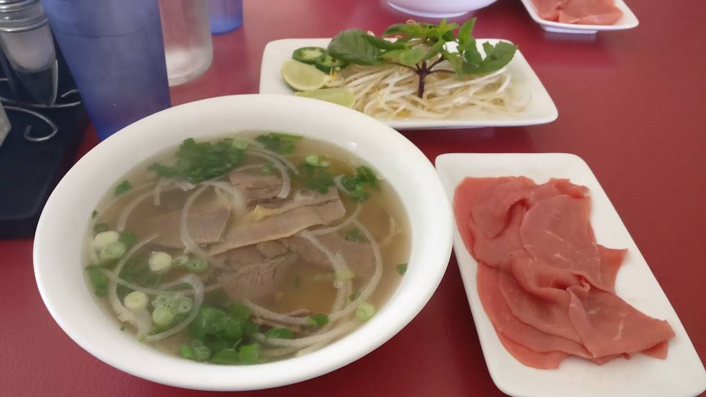 Pho Ha Noi | restaurant | 6904 Miramar Rd #215, San Diego, CA 92121, USA | 8586216330 OR +1 858-621-6330