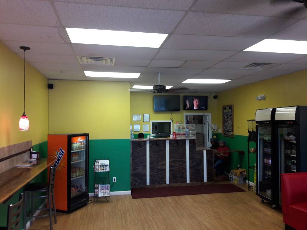 Carnival Jamerican Eats | restaurant | 5616 Redan Rd, Stone Mountain, GA 30088, USA | 4044381514 OR +1 404-438-1514