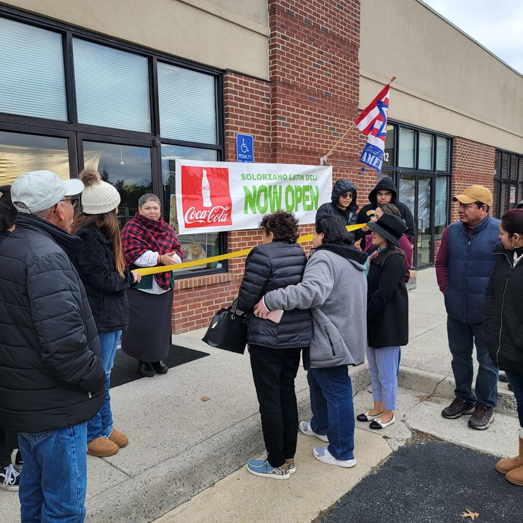 Solorzano Latin Deli | restaurant | 640 Warrior Dr Ste 111, Stephens City, VA 22655, USA | 5713015711 OR +1 571-301-5711