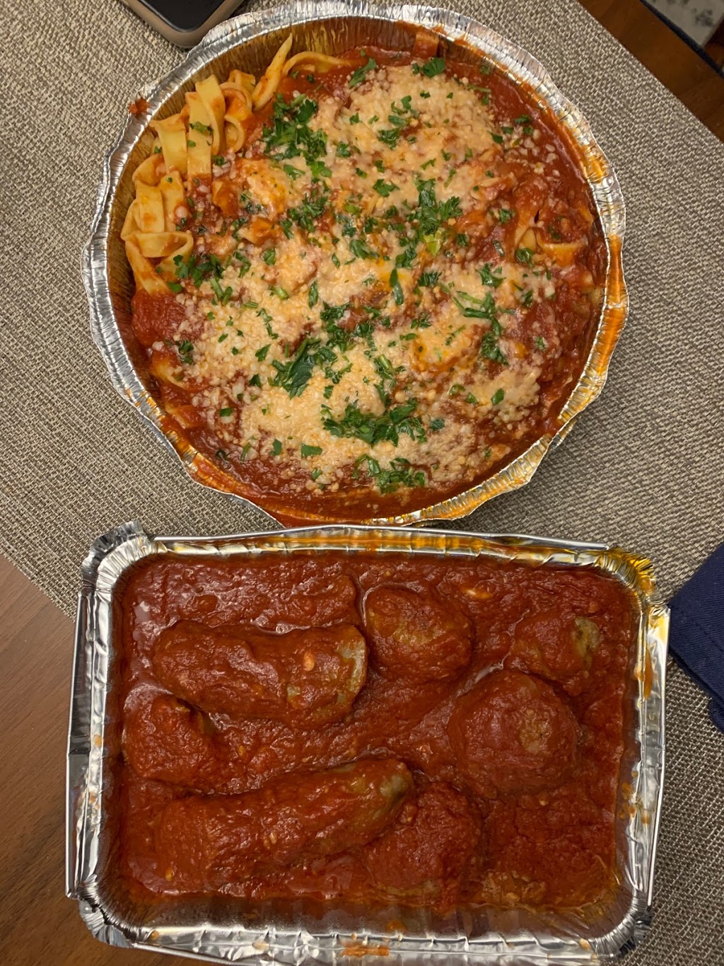 Mumma Marias House | restaurant | 8122 Kercheval Ave, Detroit, MI 48214, USA | 5862224754 OR +1 586-222-4754