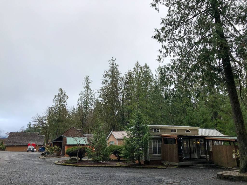 Robin Hood Village Resort | restaurant | 6790 WA-106, Union, WA 98592, USA | 3608982163 OR +1 360-898-2163