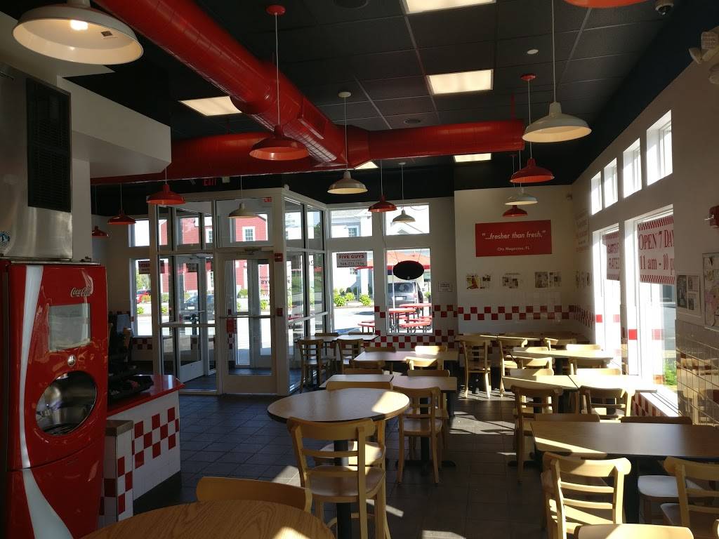 Five Guys | meal takeaway | 20 Rosebrook Pl, Wareham, MA 02571, USA | 5082737156 OR +1 508-273-7156