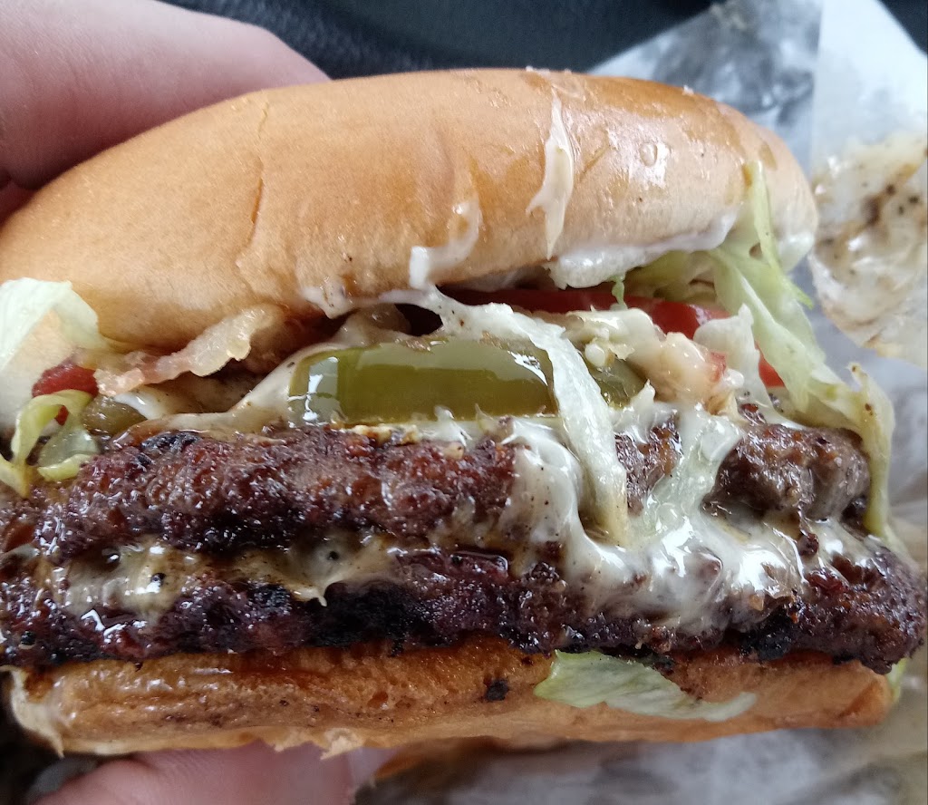 Tops Burgers | restaurant | 8068 Navarre Pkwy, Navarre, FL 32566, USA | 8509397375 OR +1 850-939-7375