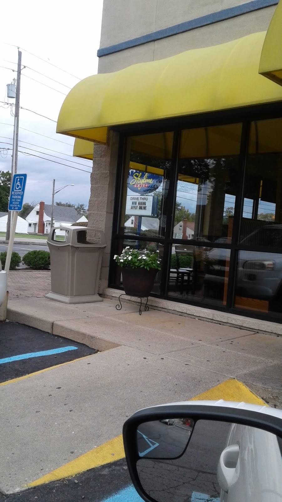 Skyline Chili | restaurant | 5774 N Springboro Pike, Moraine, OH 45439, USA | 9372930496 OR +1 937-293-0496