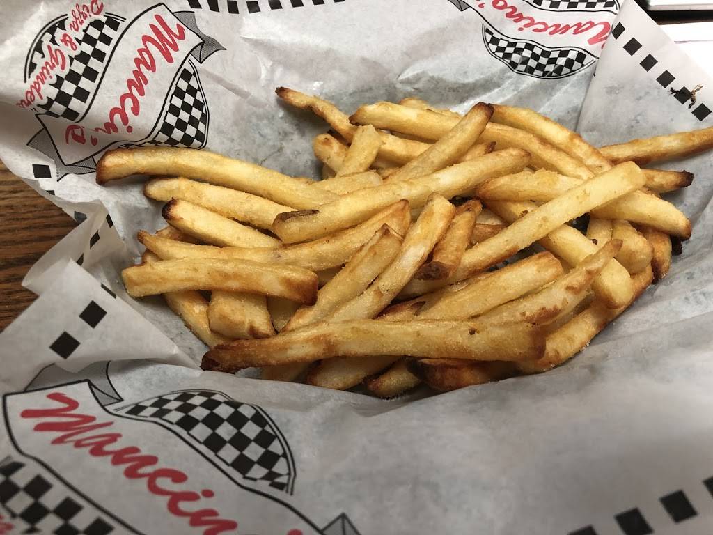 Mancinos Pizza & Grinders | restaurant | 515 Lansing St, Charlotte, MI 48813, USA | 5175439999 OR +1 517-543-9999